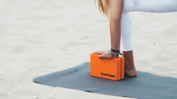 Tunturi Στρώμα Yoga Ανθρακί TPE 61x183cm 3mm - Image 26