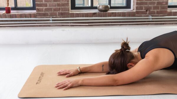 Tunturi Cork TPE Στρώμα Yoga 181x61x0,4cm Ανθρακί - Image 9