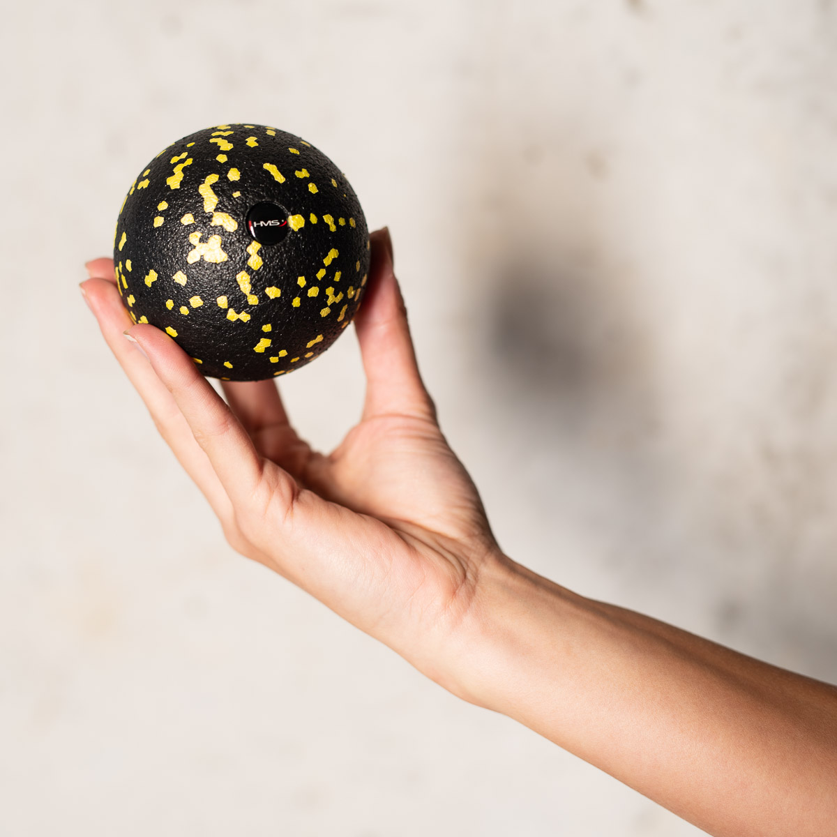 YOGA ROLLER HMS FSBM04 BLACK-YELLOW DOTS MASSAGE SET - Image 21